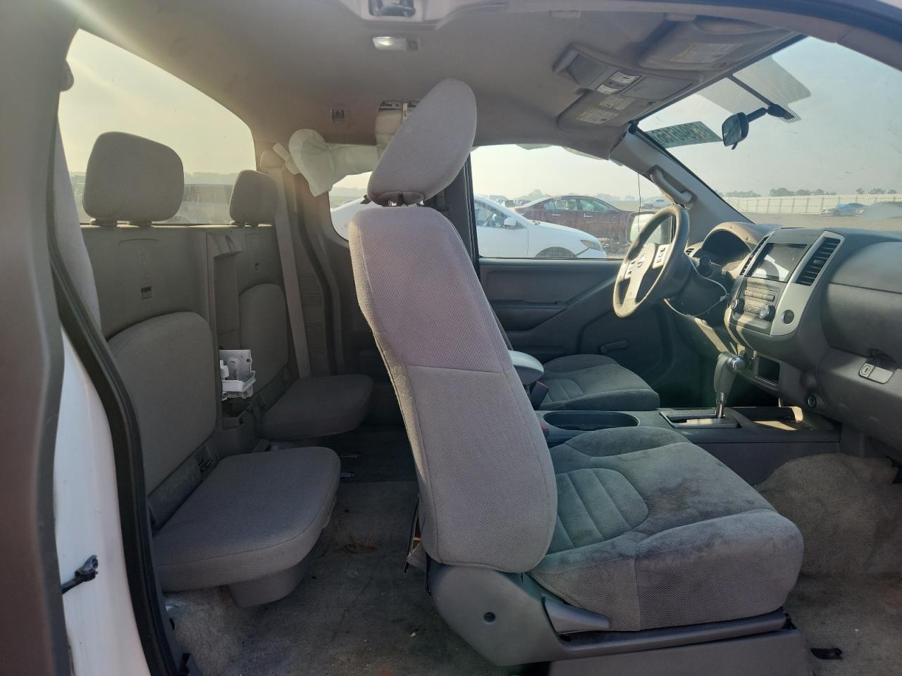2016 NISSAN FRONTIER