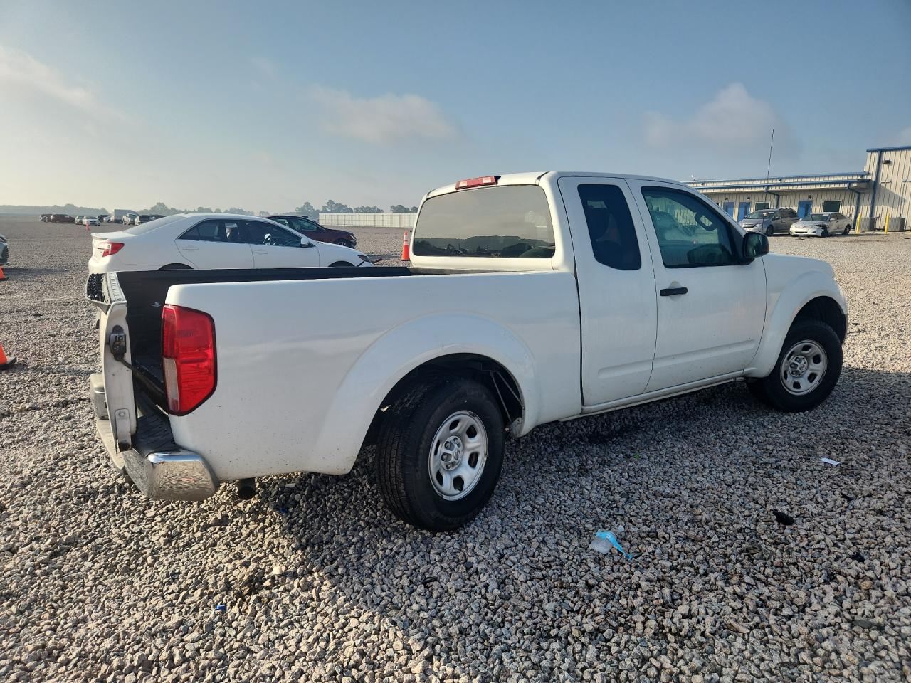 2016 NISSAN FRONTIER