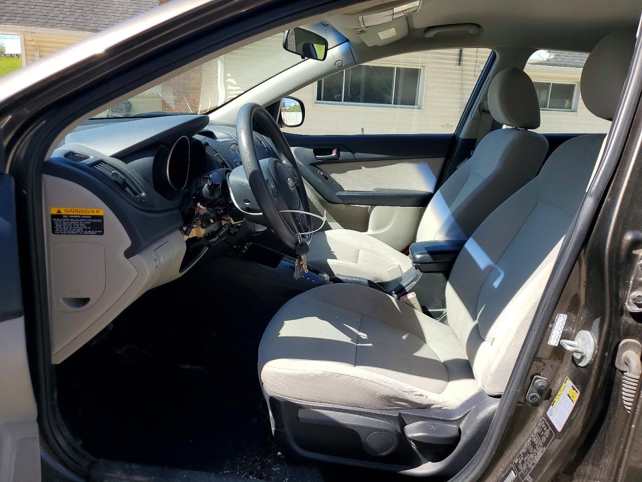 2010 KIA FORTE