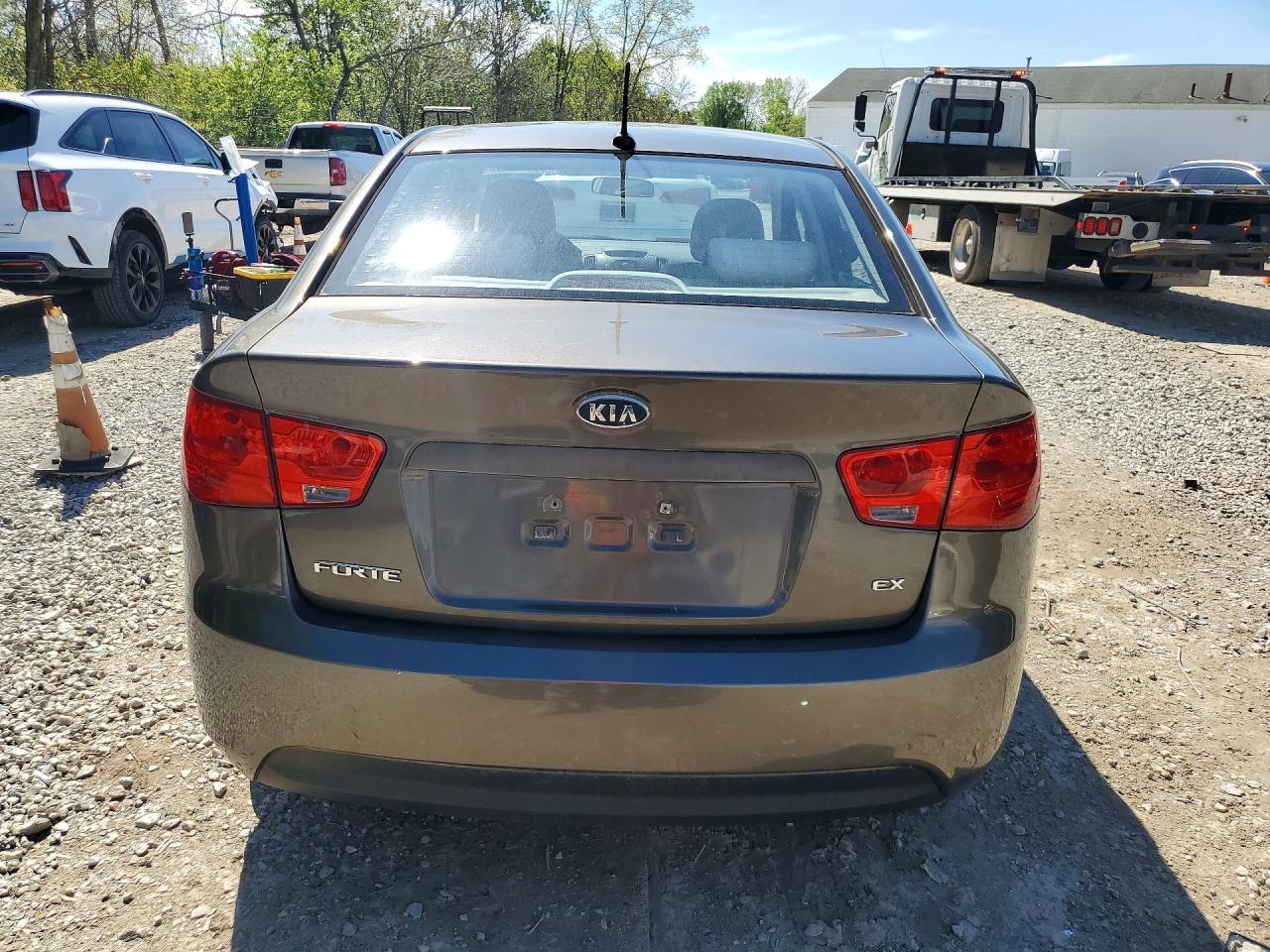 2010 KIA FORTE