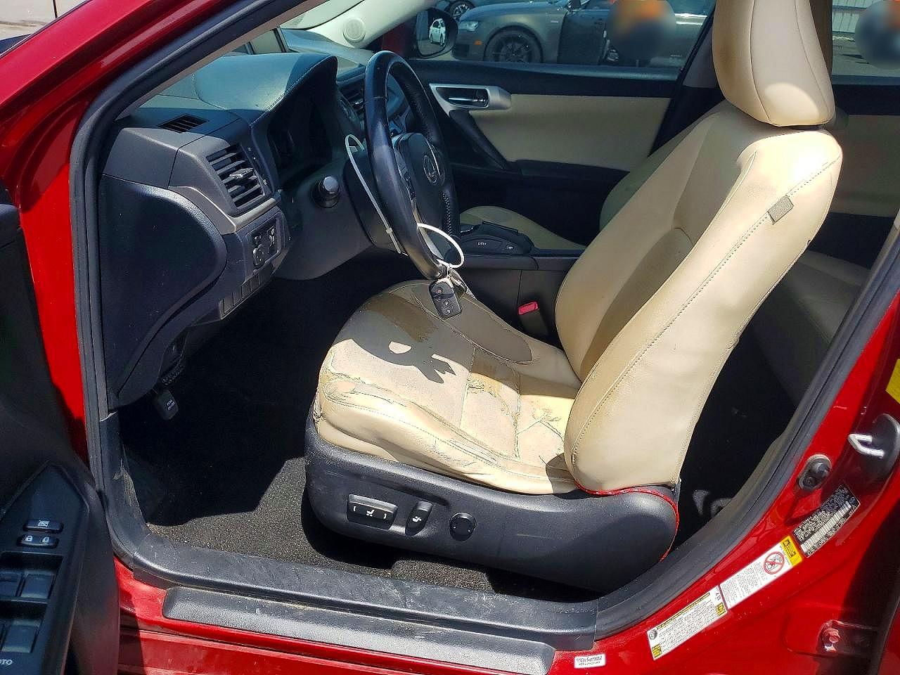 2011 LEXUS CT 200