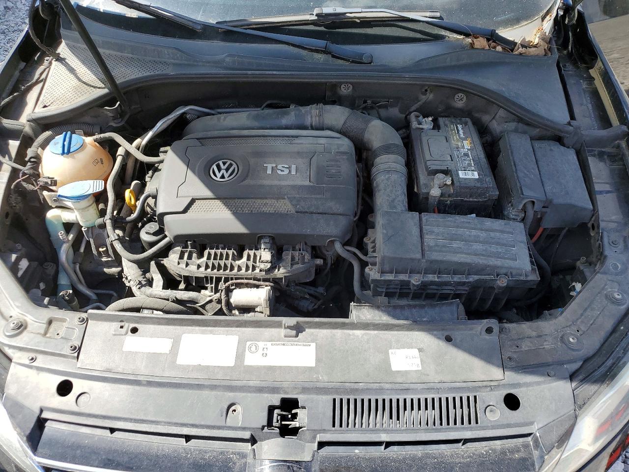 2014 VOLKSWAGEN PASSAT
