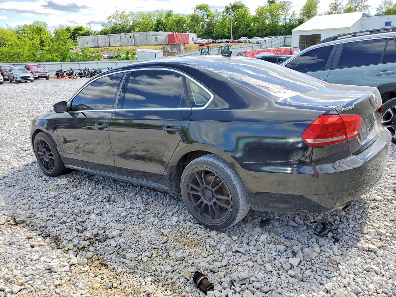 2014 VOLKSWAGEN PASSAT