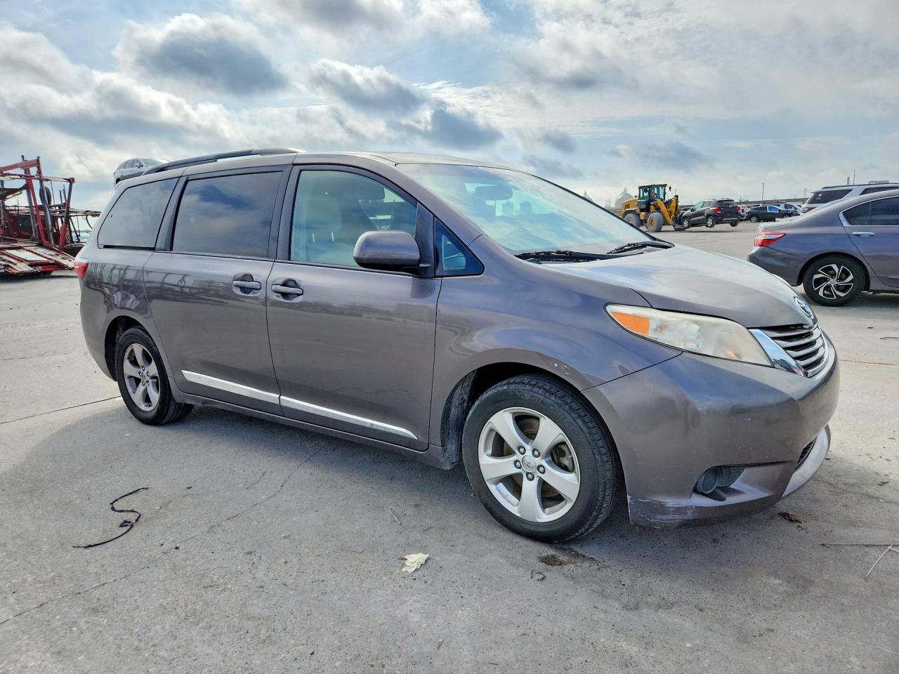 2017 TOYOTA SIENNA