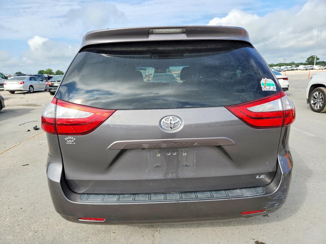 2017 TOYOTA SIENNA