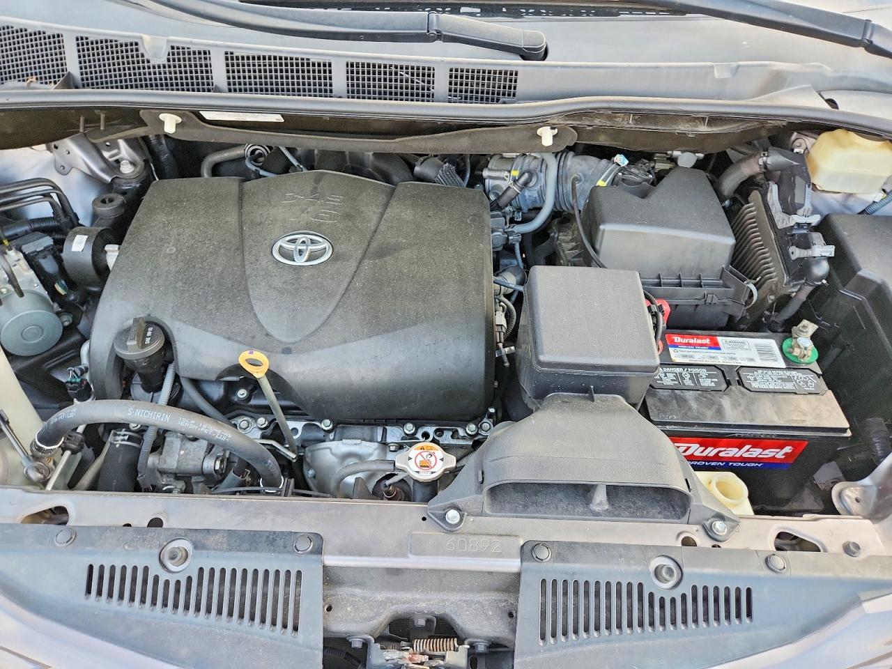 2017 TOYOTA SIENNA