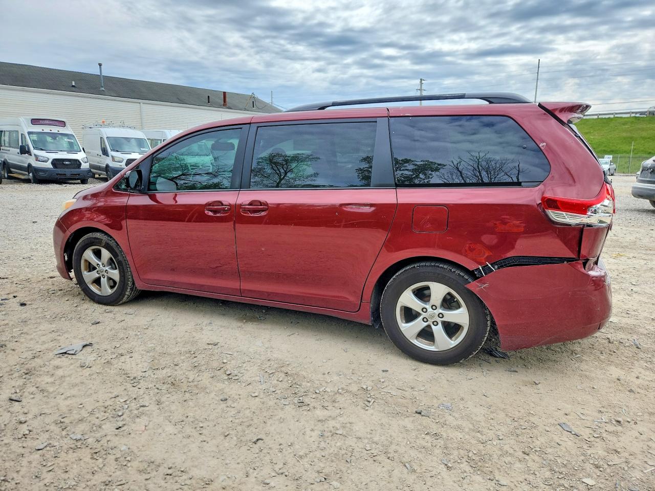 2014 TOYOTA SIENNA