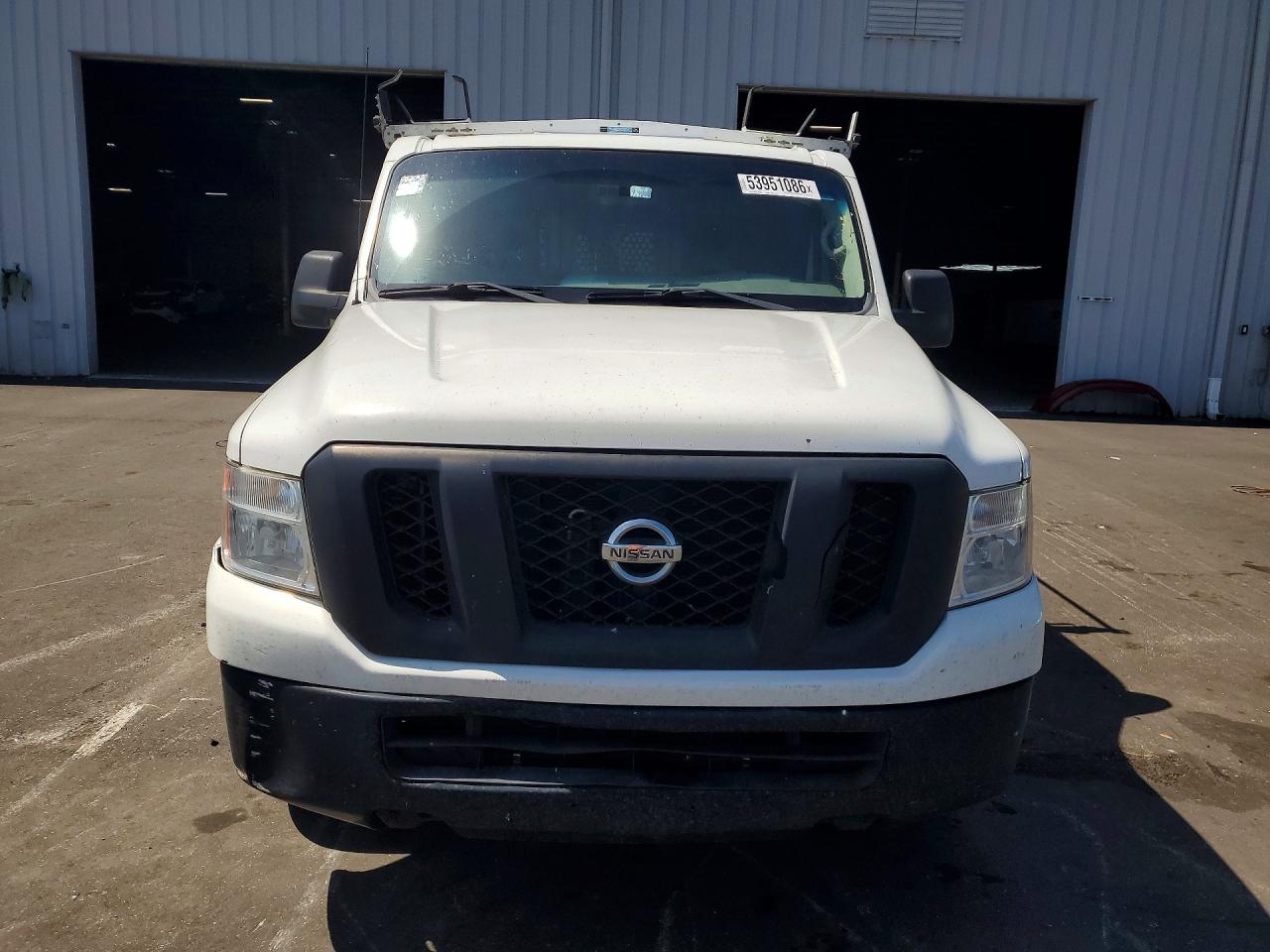 2016 NISSAN NV