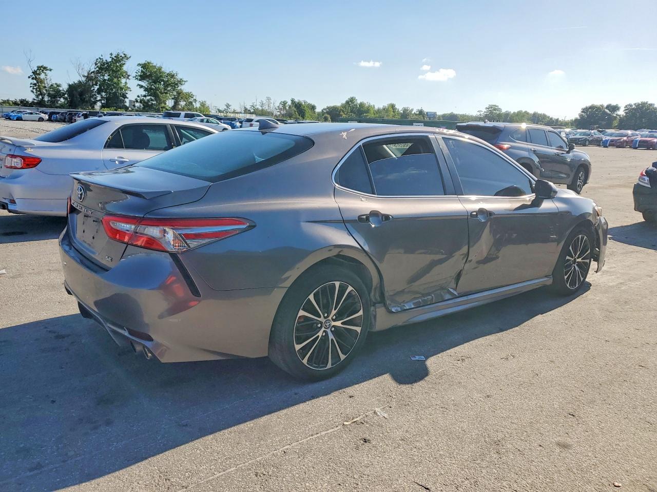 2019 TOYOTA CAMRY
