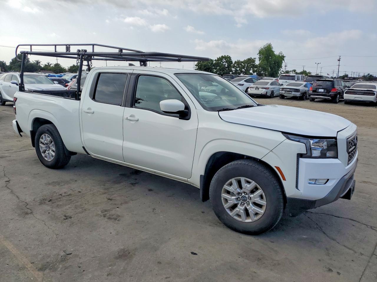 2024 NISSAN FRONTIER