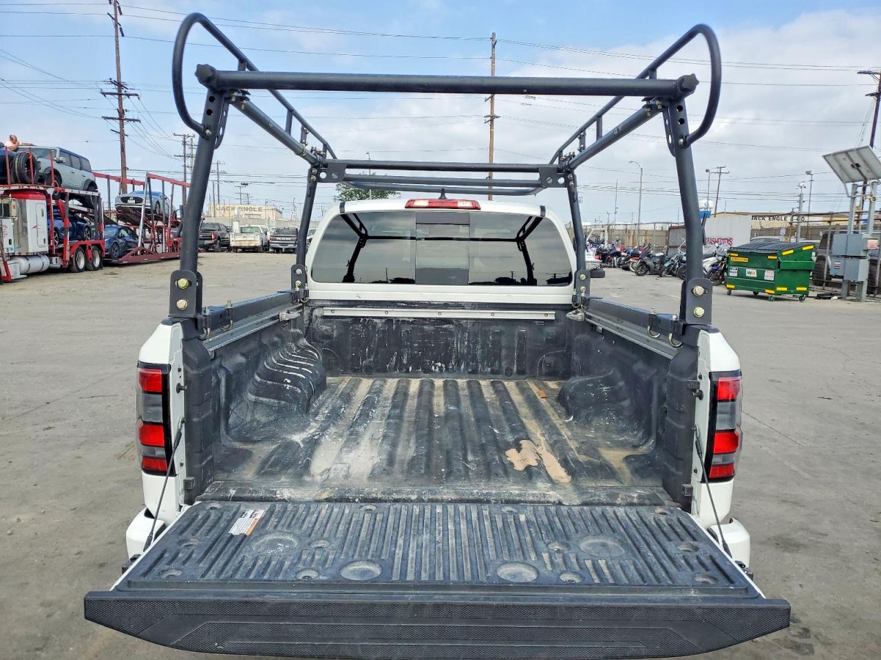 2024 NISSAN FRONTIER