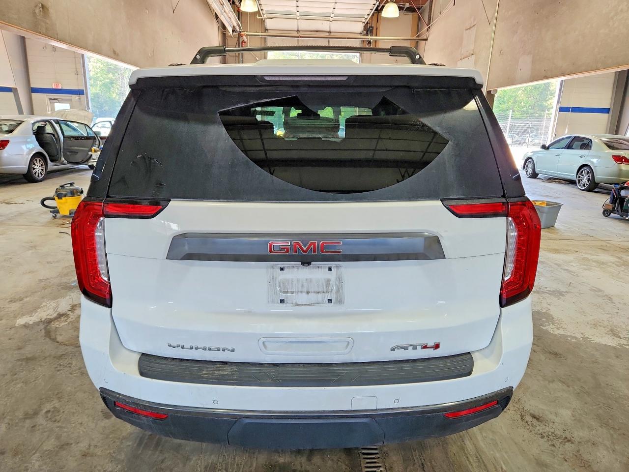 2023 GMC YUKON