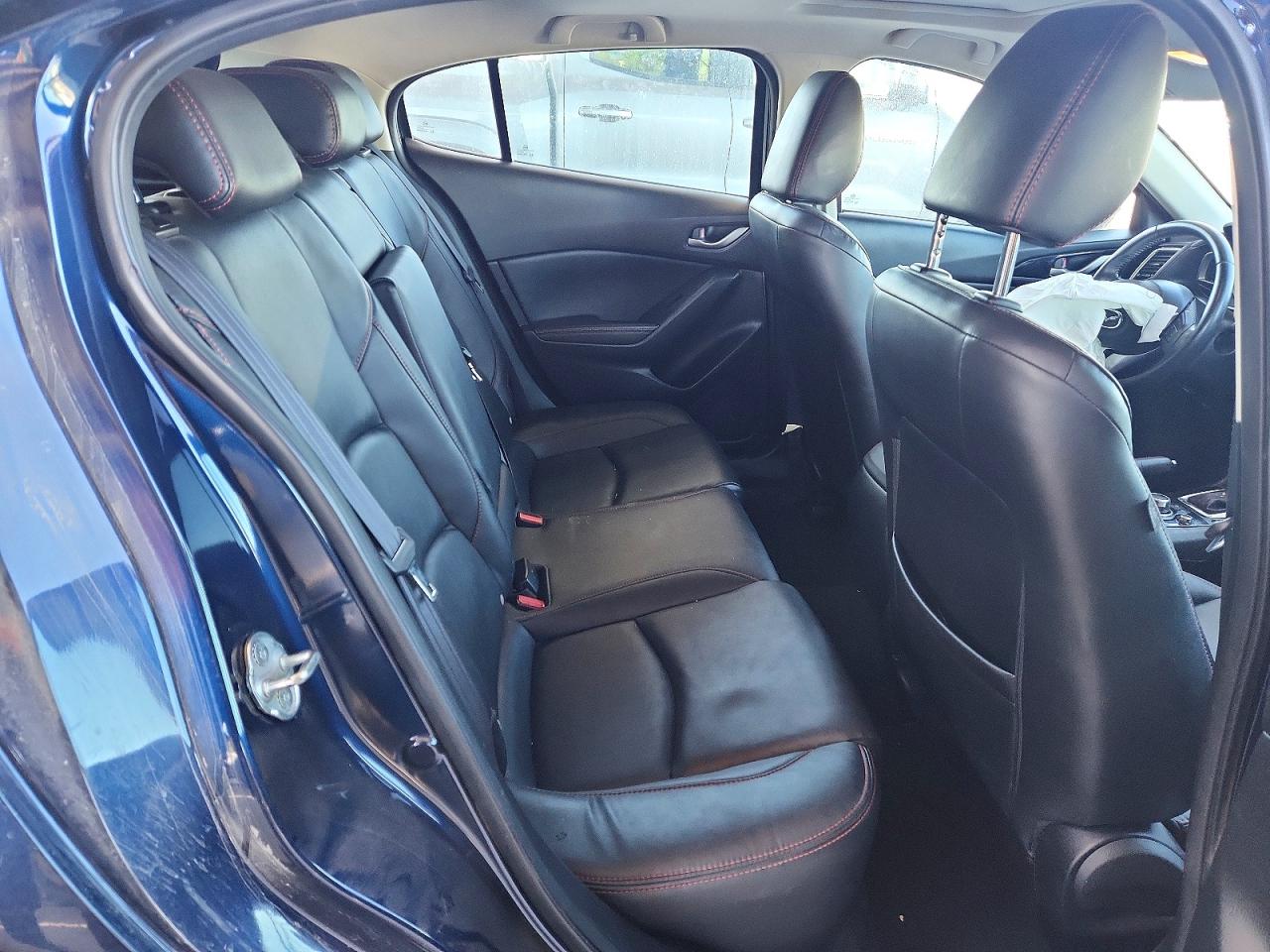 2015 MAZDA 3