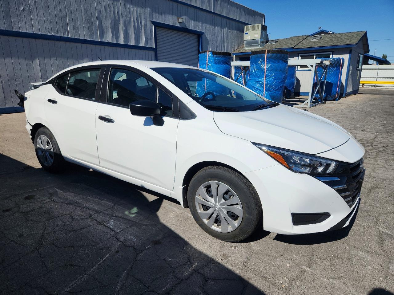 2025 NISSAN VERSA