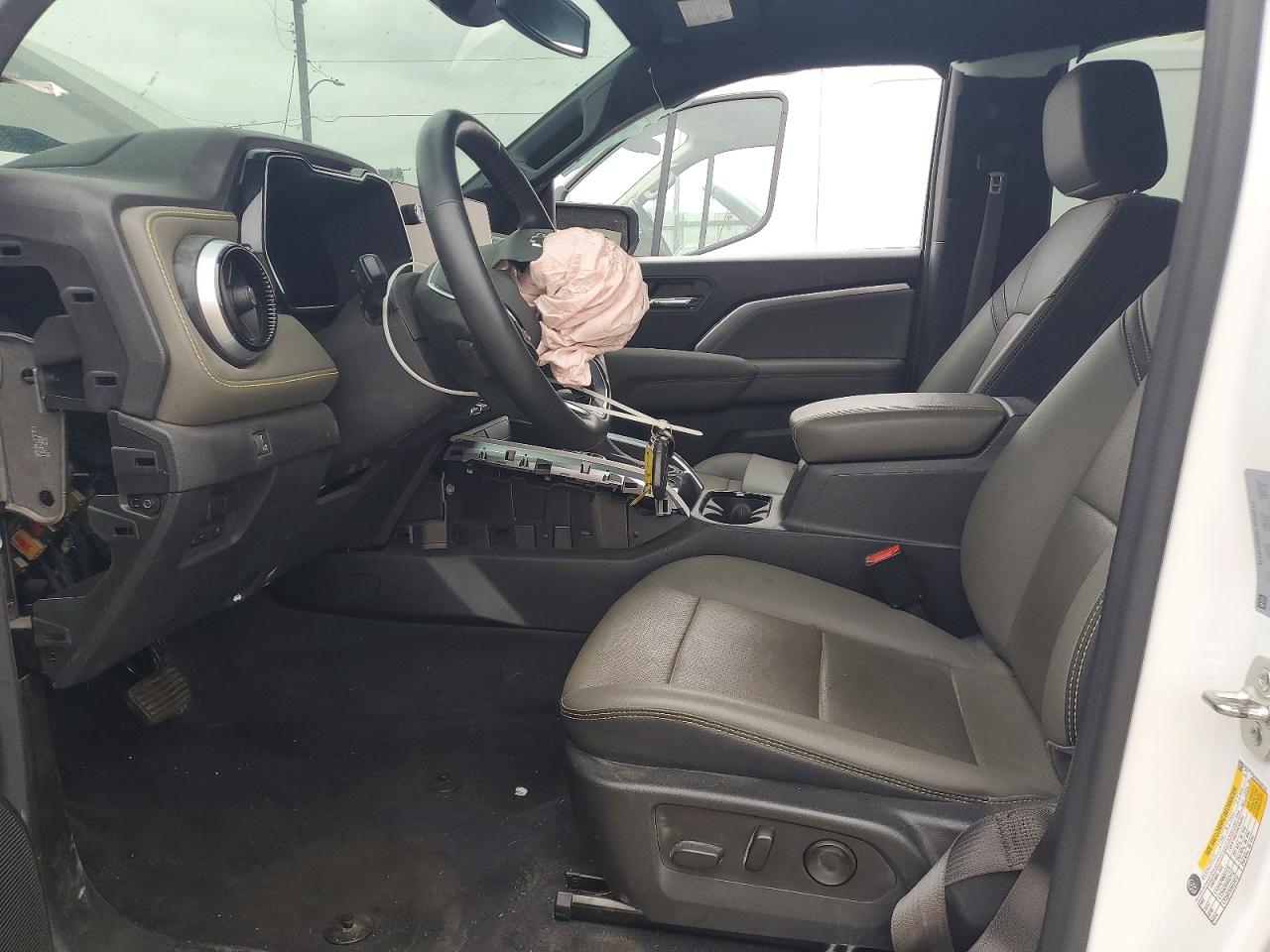2024 CHEVROLET COLORADO