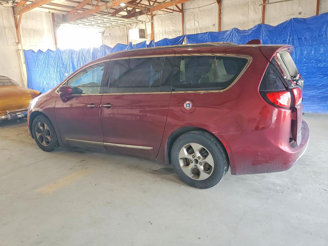 2017 CHRYSLER PACIFICA
