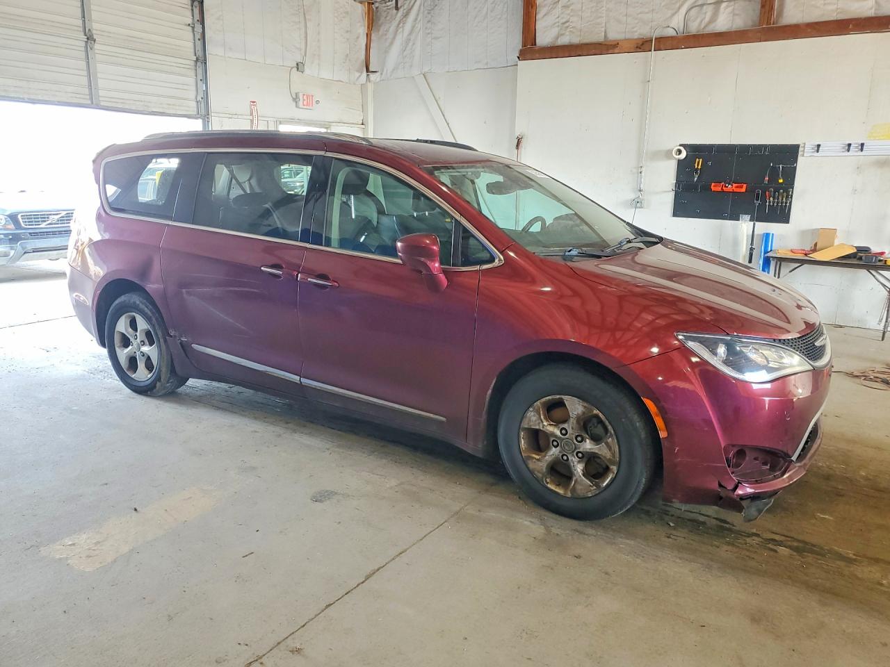 2017 CHRYSLER PACIFICA