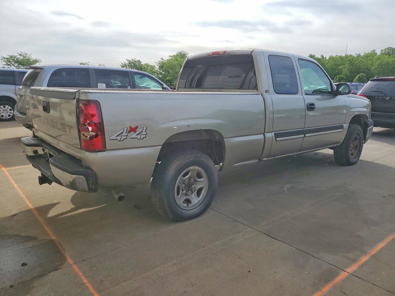 2003 CHEVROLET SILVERADO