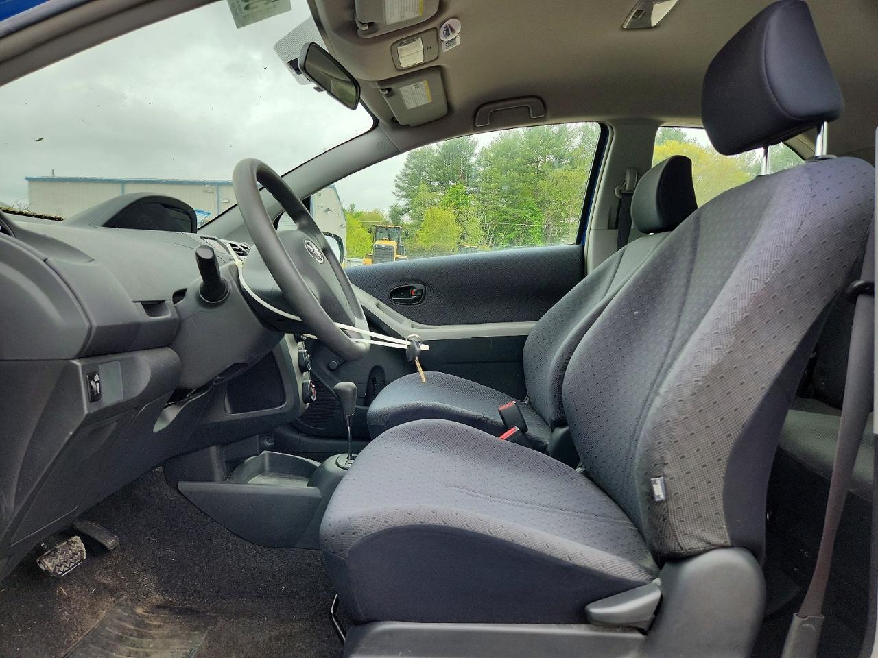 2010 TOYOTA YARIS