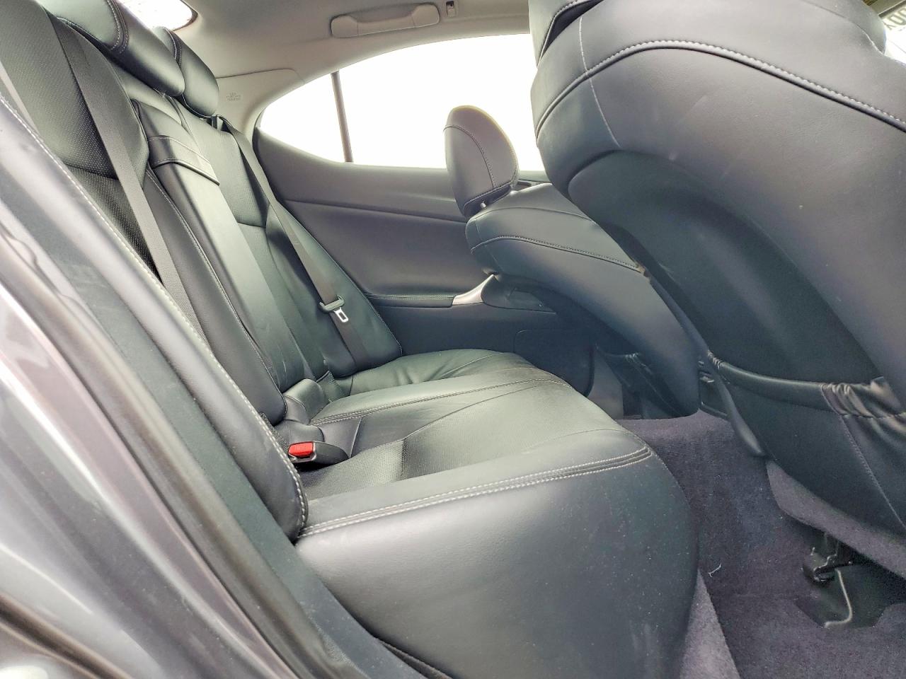 2013 LEXUS IS