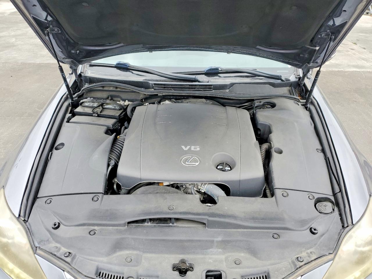 2013 LEXUS IS