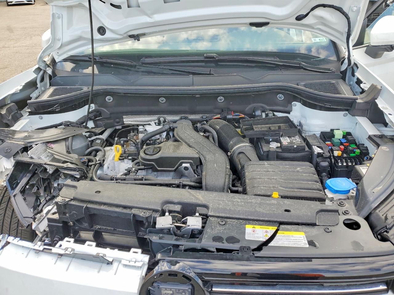 2025 VOLKSWAGEN TAOS SE