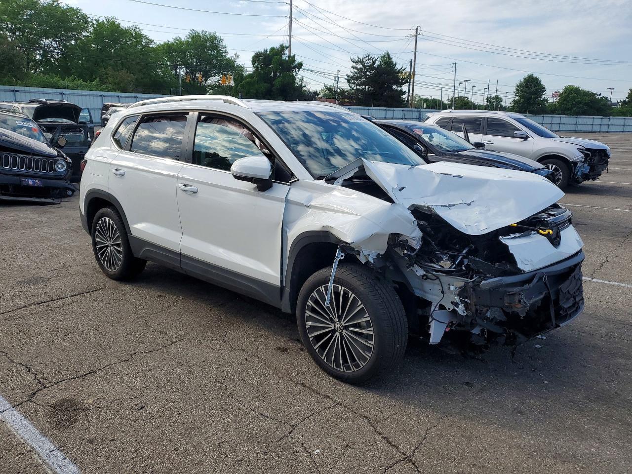 2025 VOLKSWAGEN TAOS SE