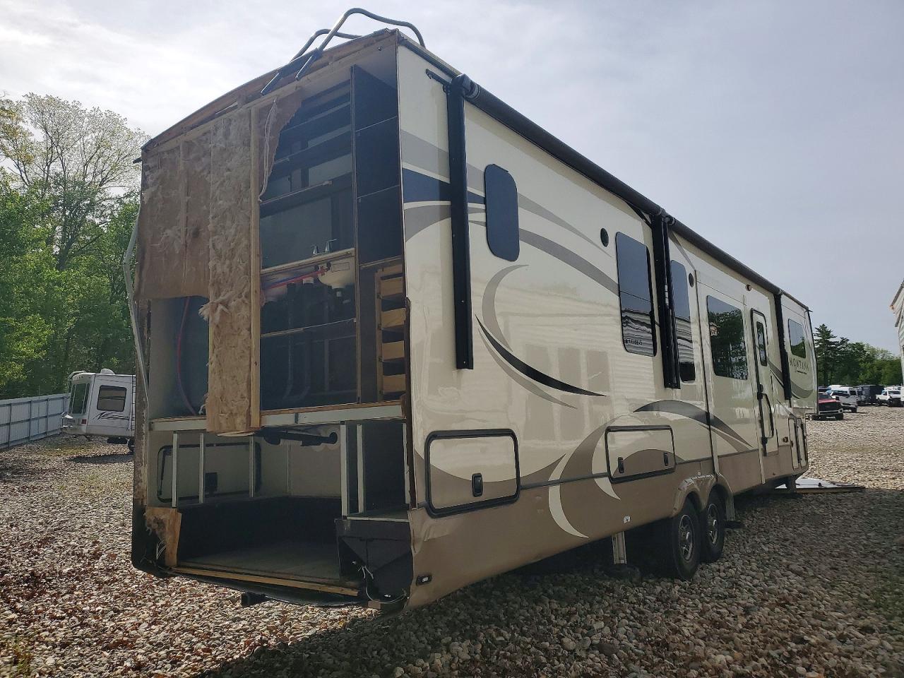 2019 MONTANA TRAILER