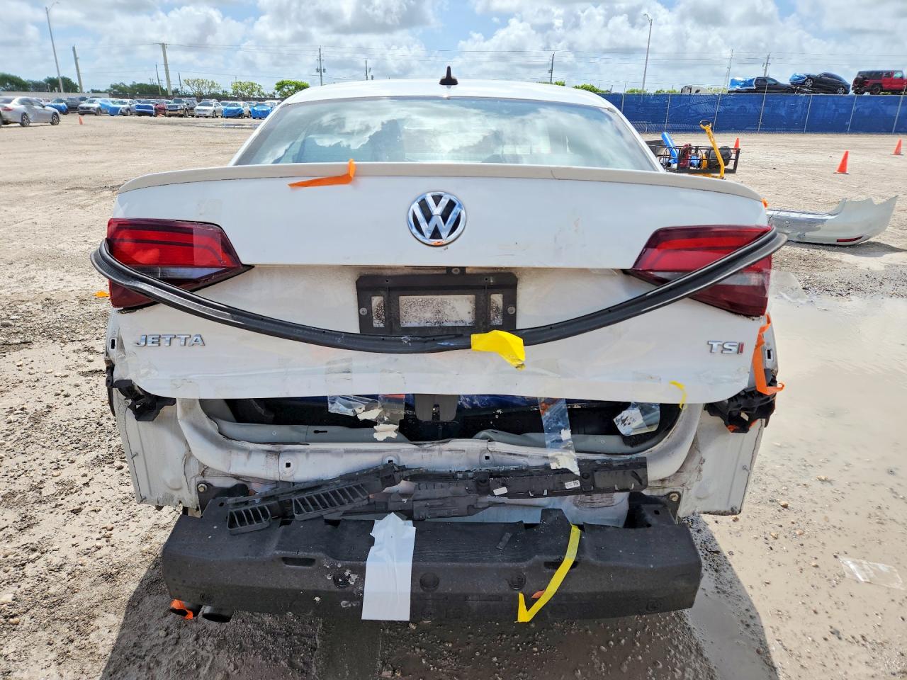 2016 VOLKSWAGEN JETTA