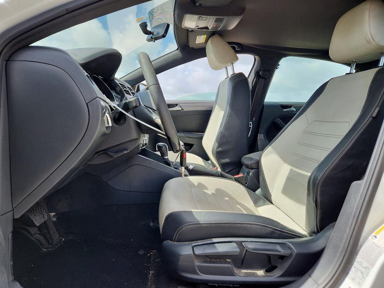 2016 VOLKSWAGEN JETTA