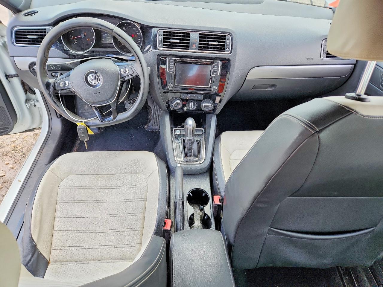 2016 VOLKSWAGEN JETTA