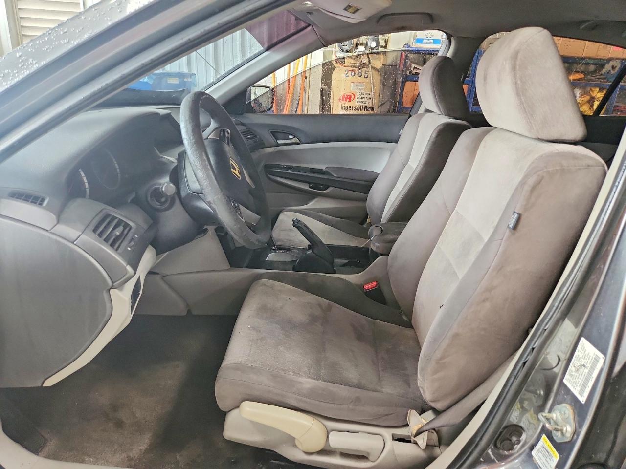 2010 HONDA ACCORD LX