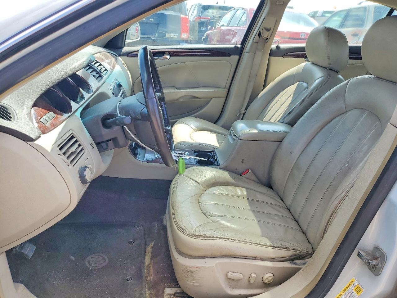 2010 BUICK LUCERNE