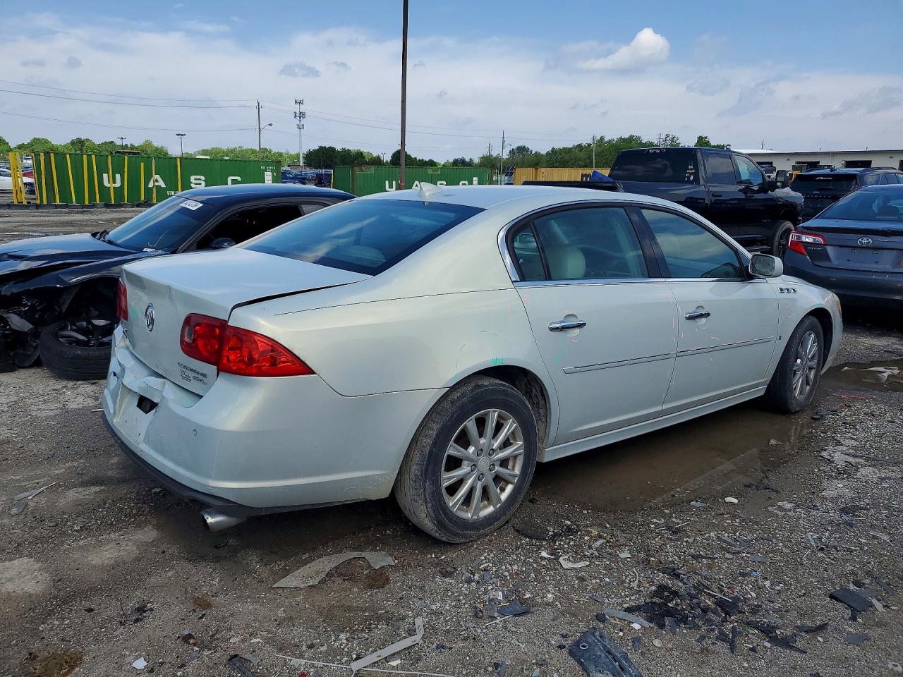 2010 BUICK LUCERNE