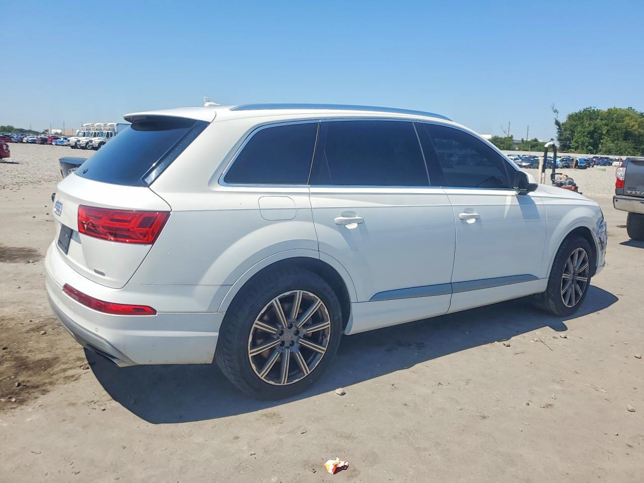 2017 AUDI Q7