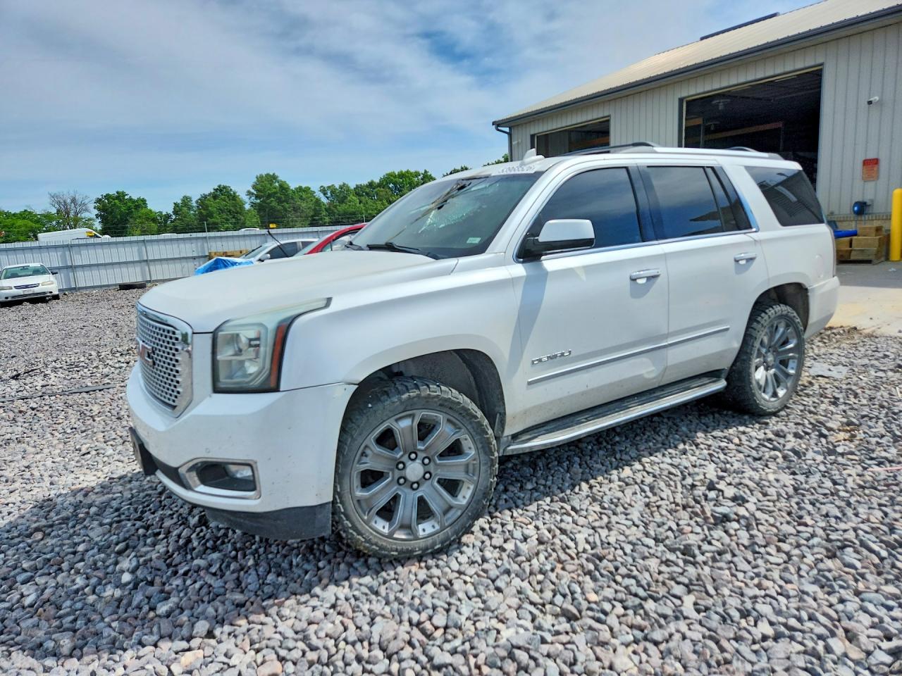 2016 GMC YUKON