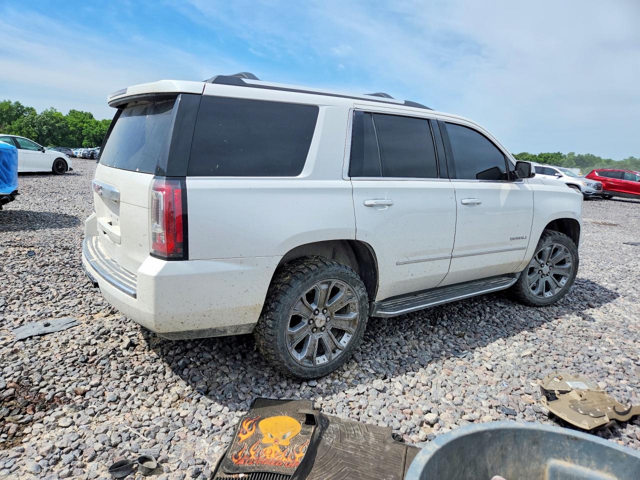 2016 GMC YUKON