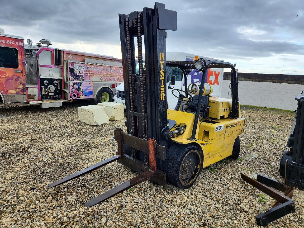 1989 HYSTER CONSTRUCTI