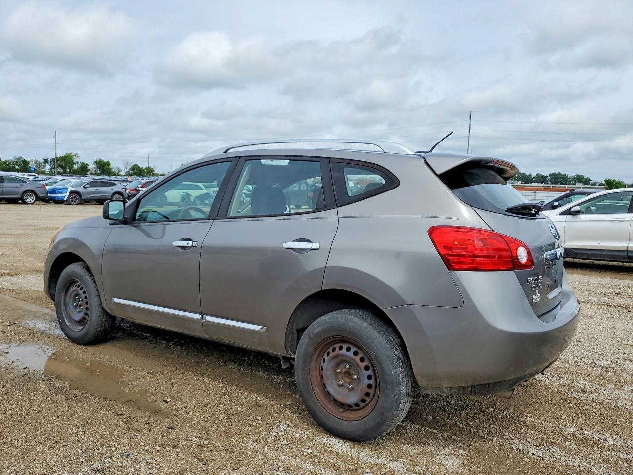 2015 NISSAN ROGUE