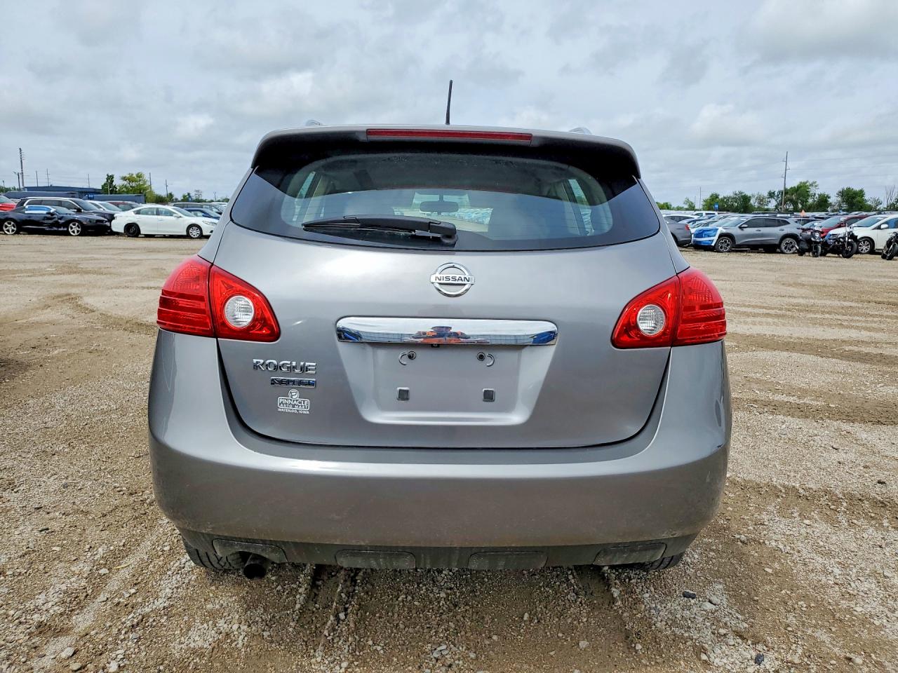 2015 NISSAN ROGUE