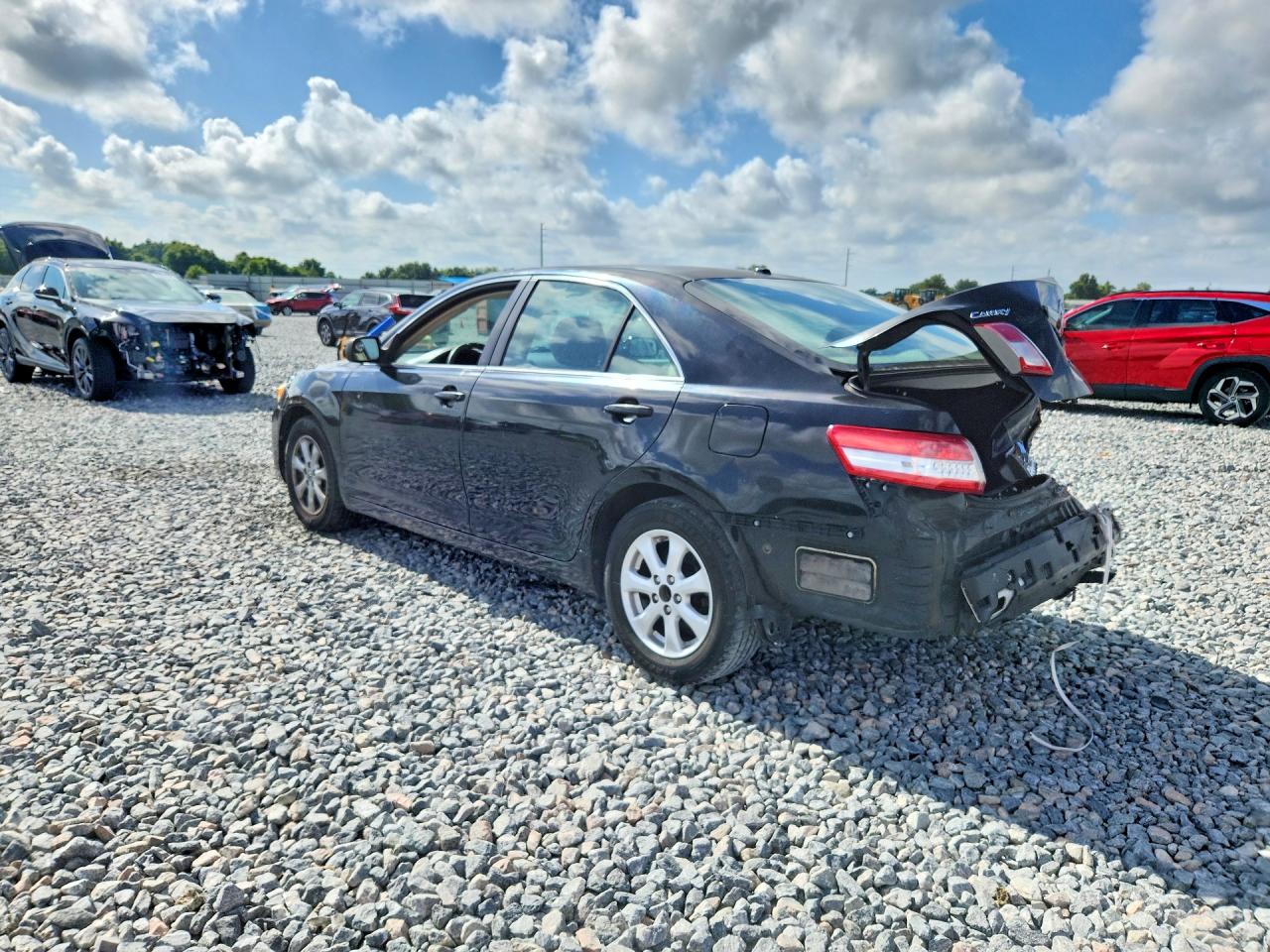 2011 TOYOTA CAMRY