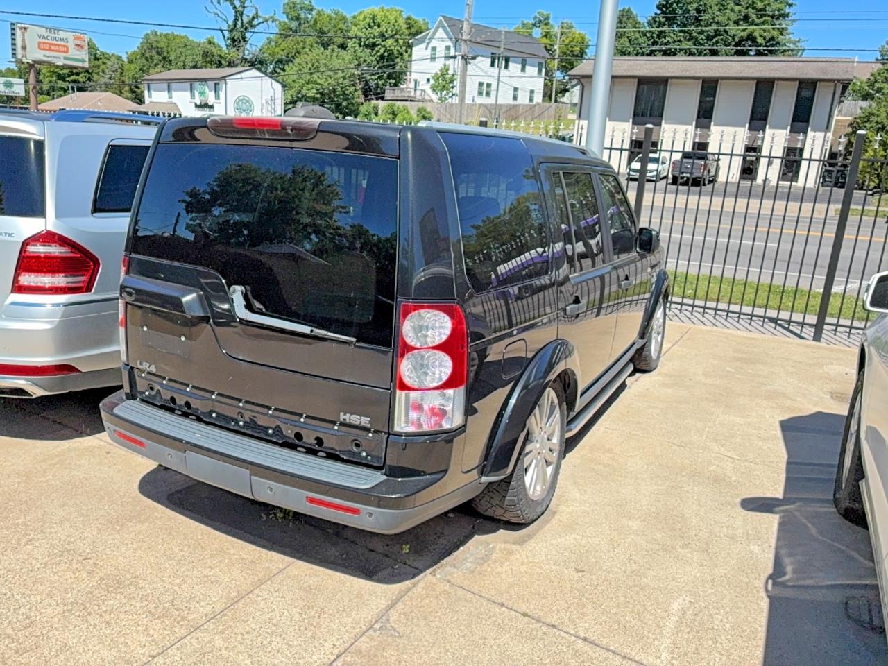 2011 LAND ROVER LR4