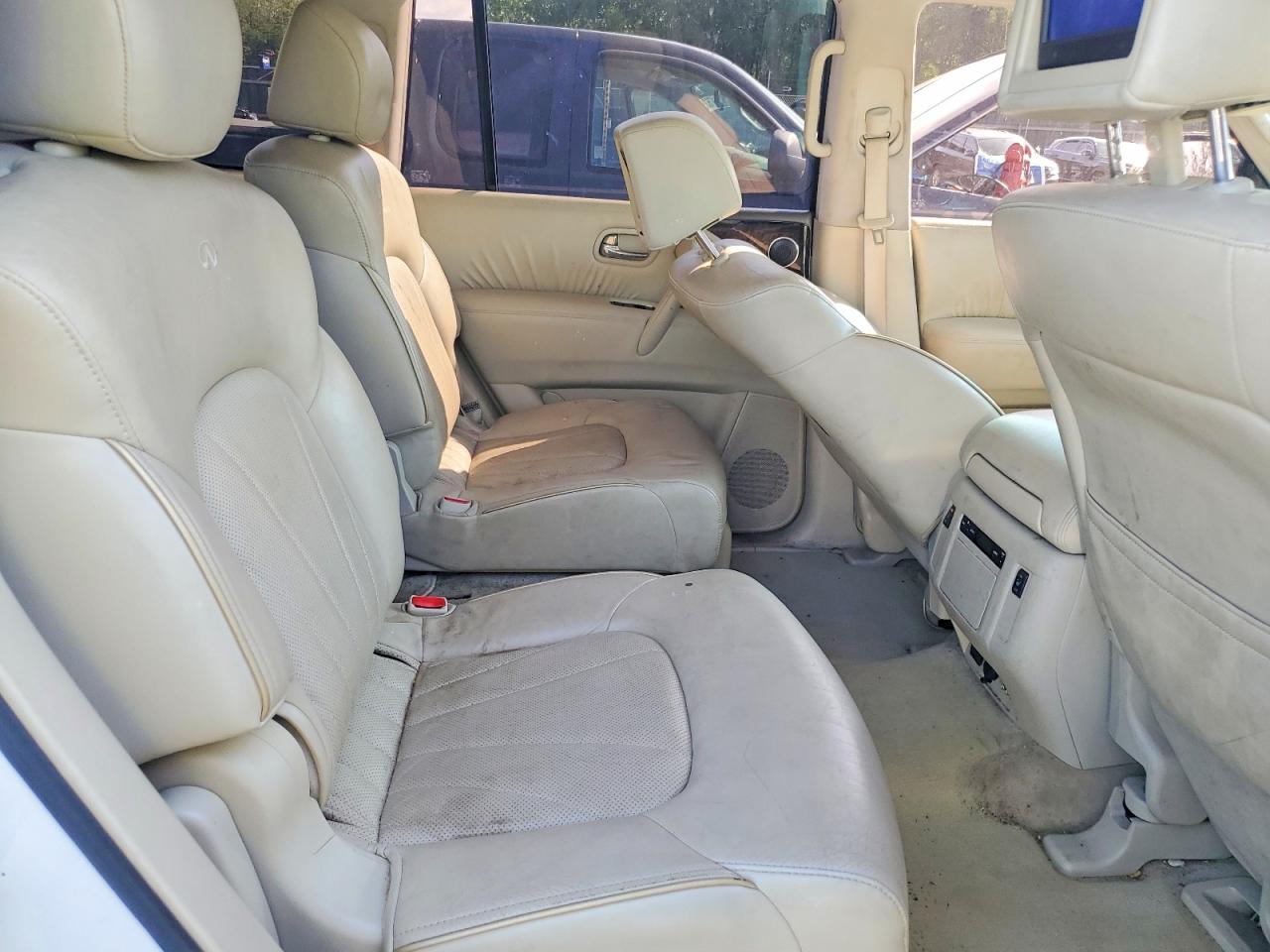2012 INFINITI QX56