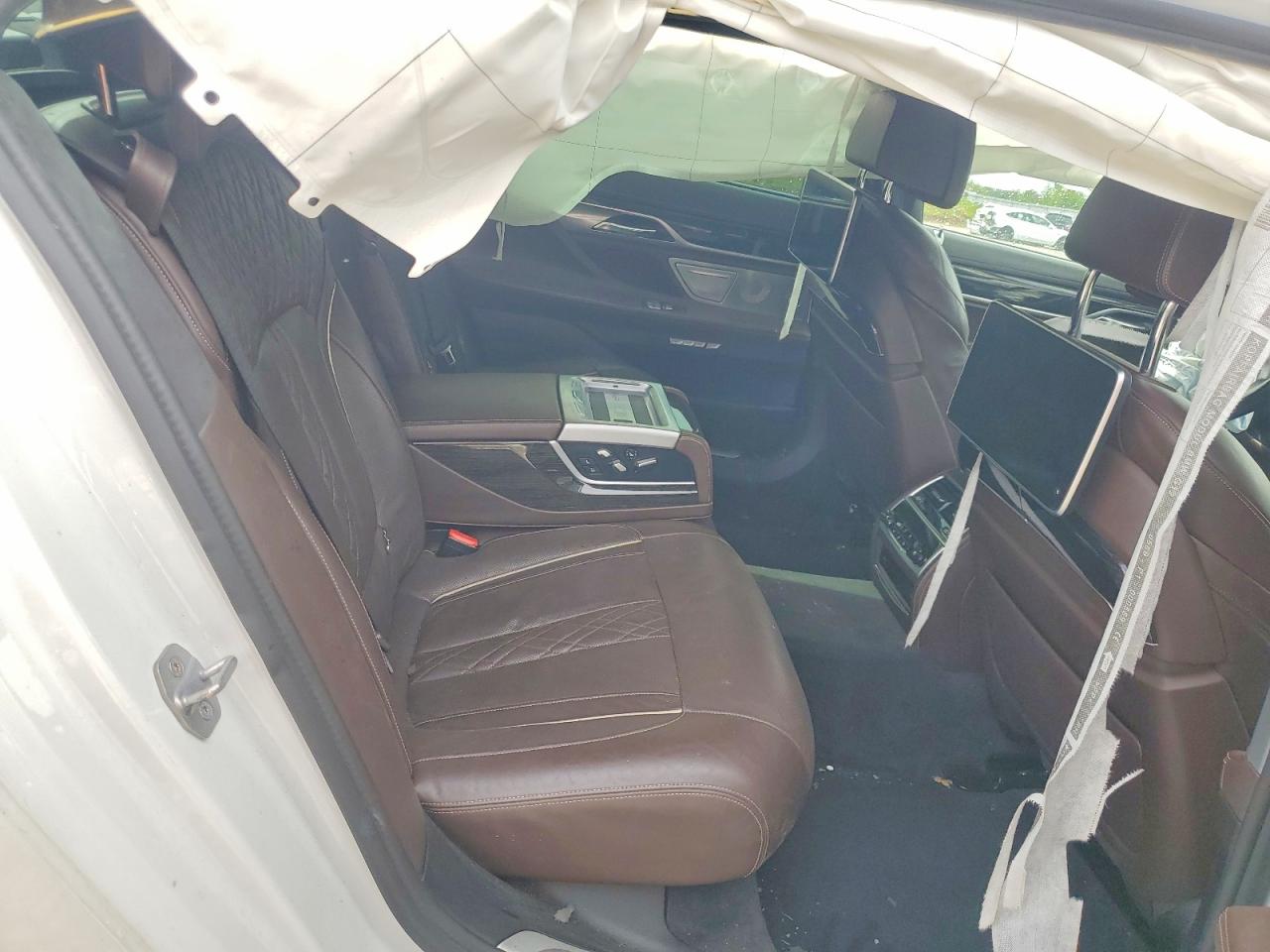 2016 BMW 7 SERIES
