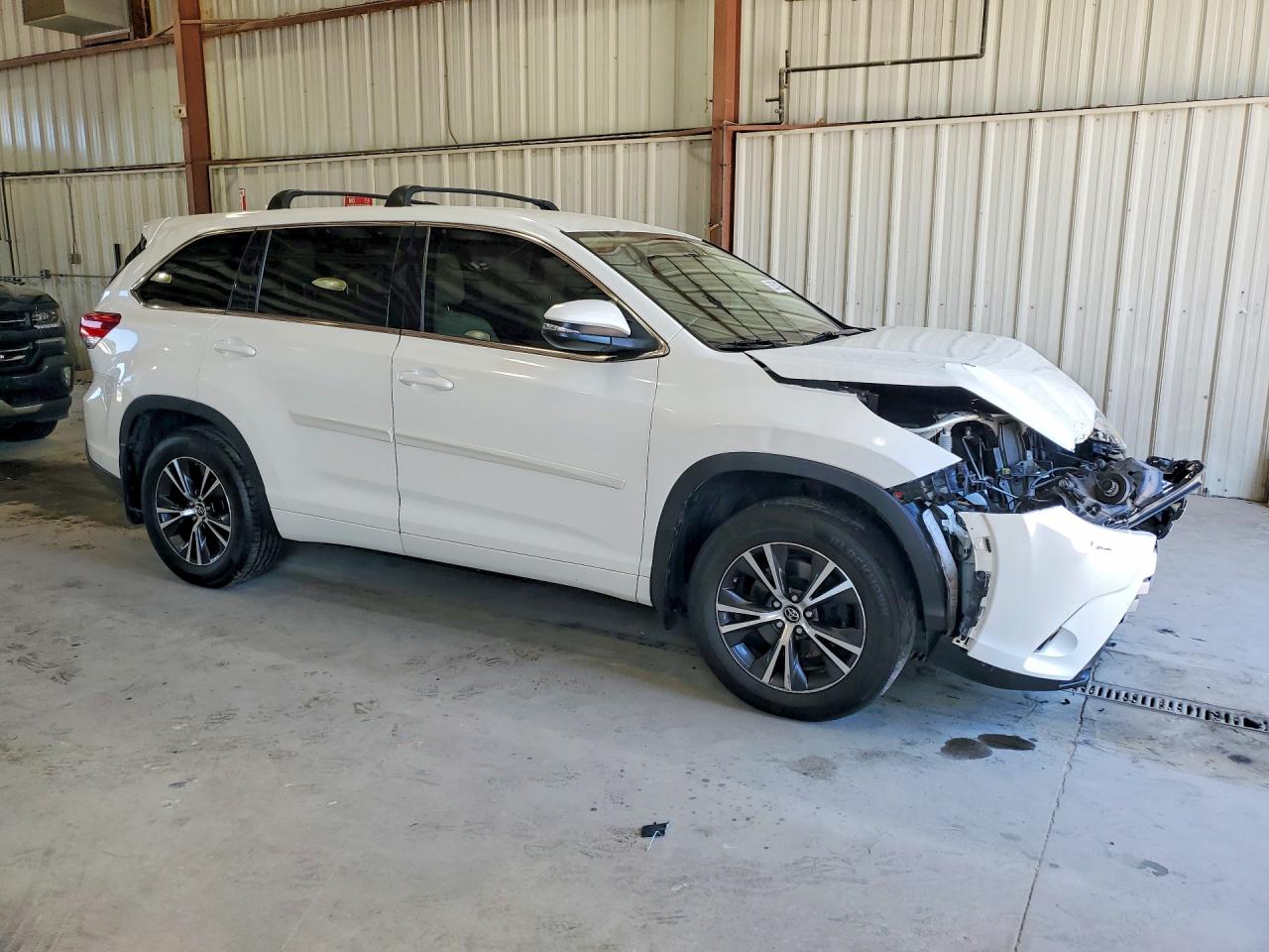 2017 TOYOTA HIGHLANDER