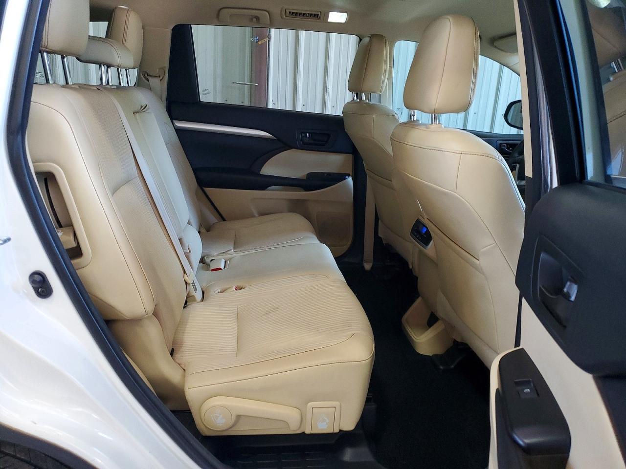 2017 TOYOTA HIGHLANDER