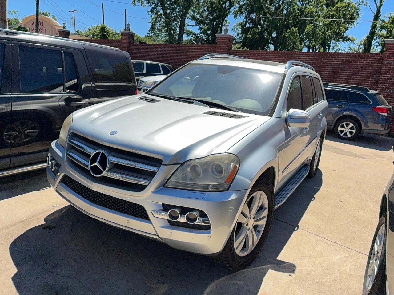 2010 MERCEDES-BENZ GL-CLASS
