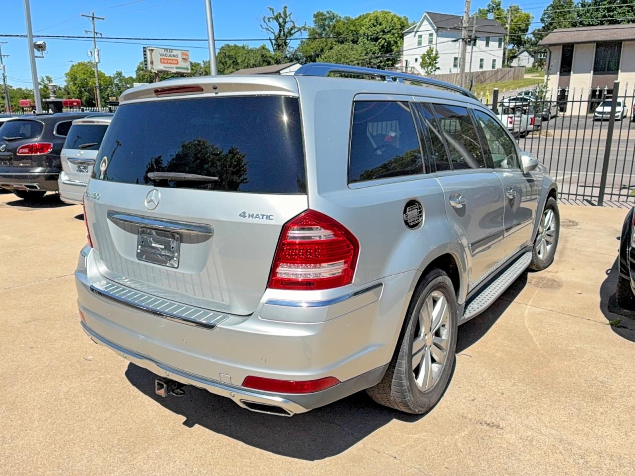 2010 MERCEDES-BENZ GL-CLASS