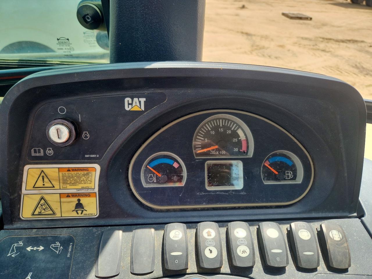 2013 CAT CONSTRUCTI