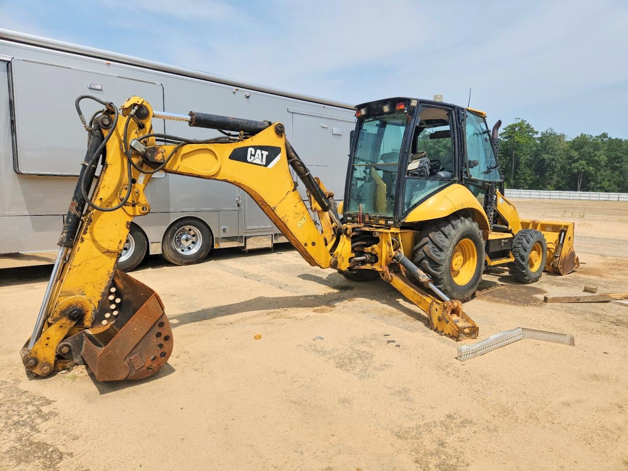 2013 CAT CONSTRUCTI